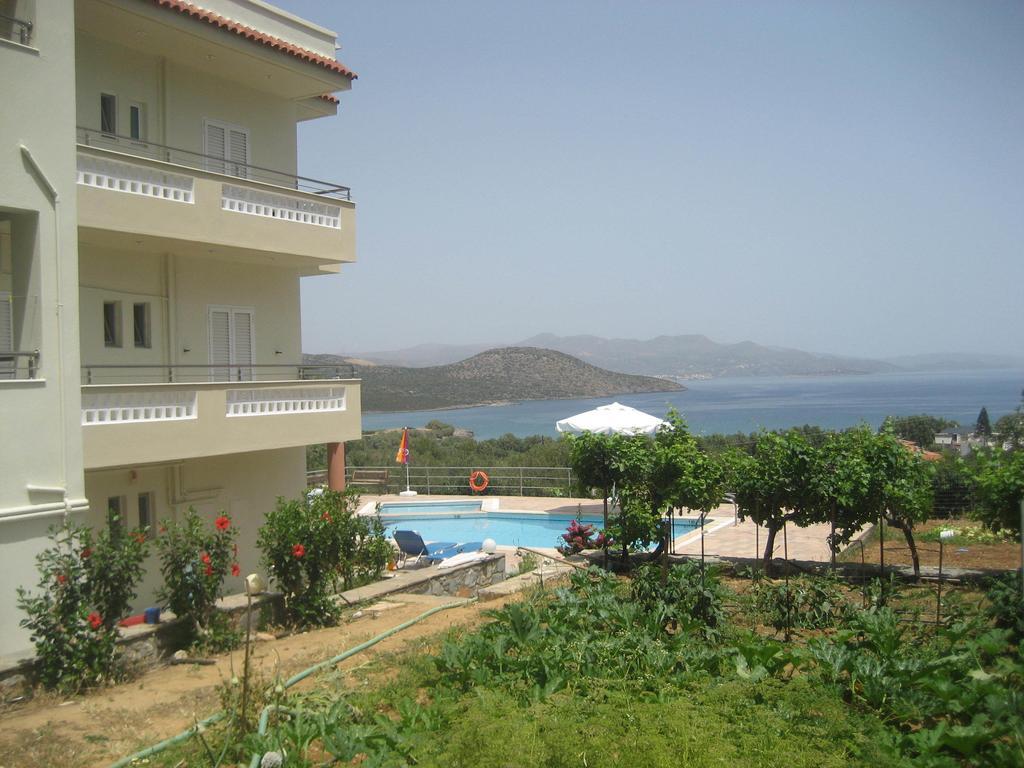 Stelios Apartments Istro Exterior foto